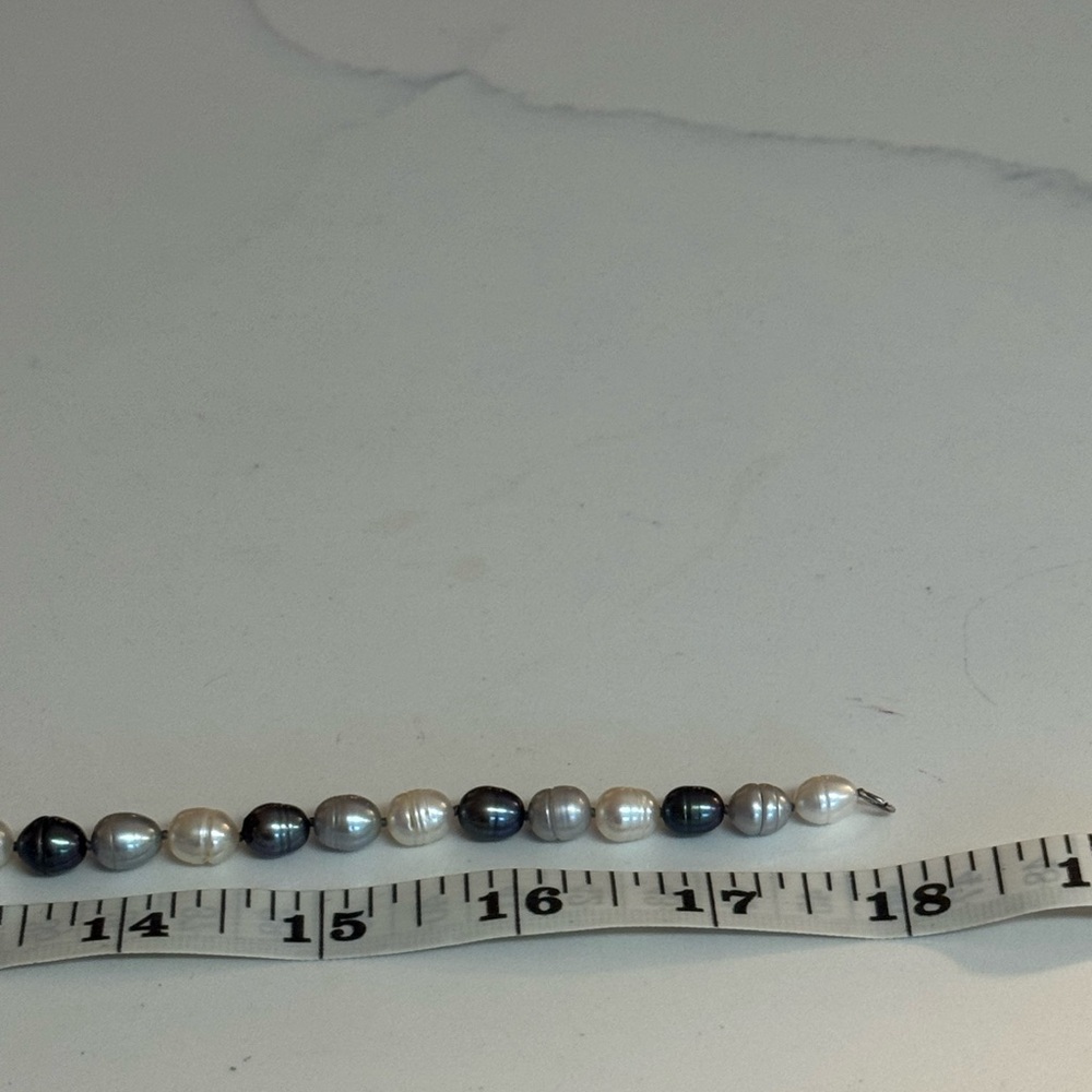 🩶🤍 NWOT HONORA PEARL NECKLACE! - Picture 5 of 5